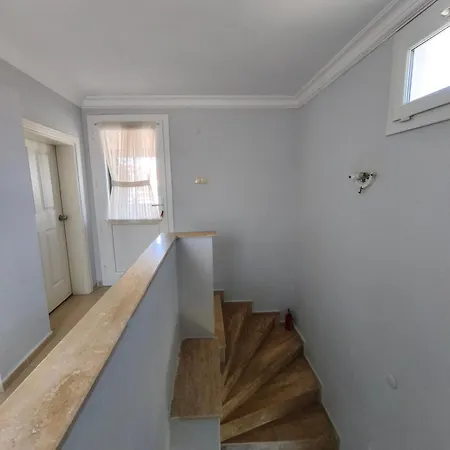 Triplex 5-1 * Kusadası