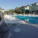 Triplex 5-1 * Kusadası