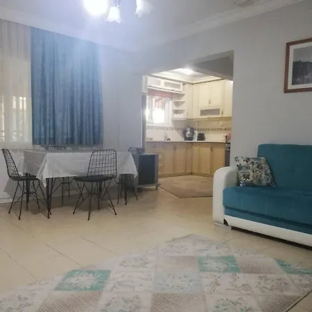Kusadasi Triplex 5-1 Villa *