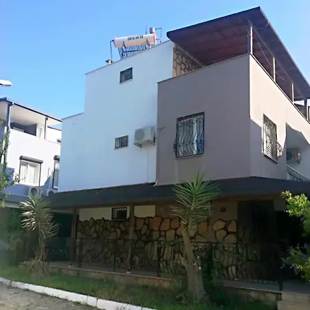 Vilă Triplex 5-1 *